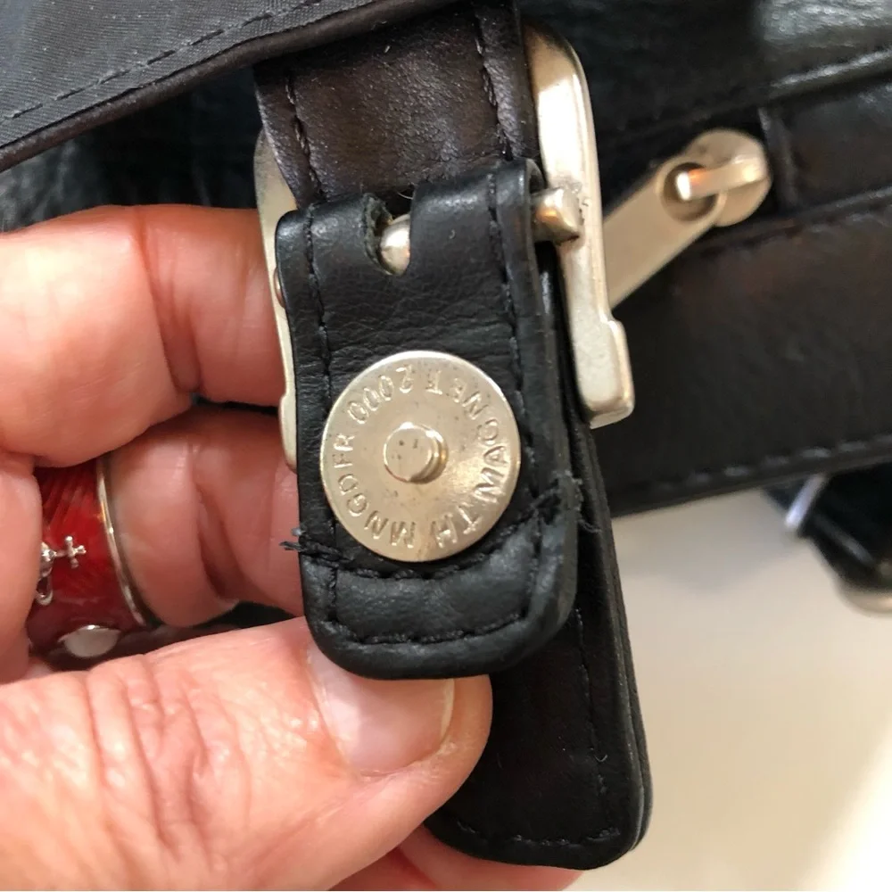 Black Leather Crossbody Bag with Multiple Pockets